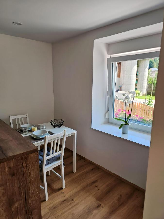 Charming Bella Hideout - Adults Only Apartment เยเซนิตเซ ภายนอก รูปภาพ