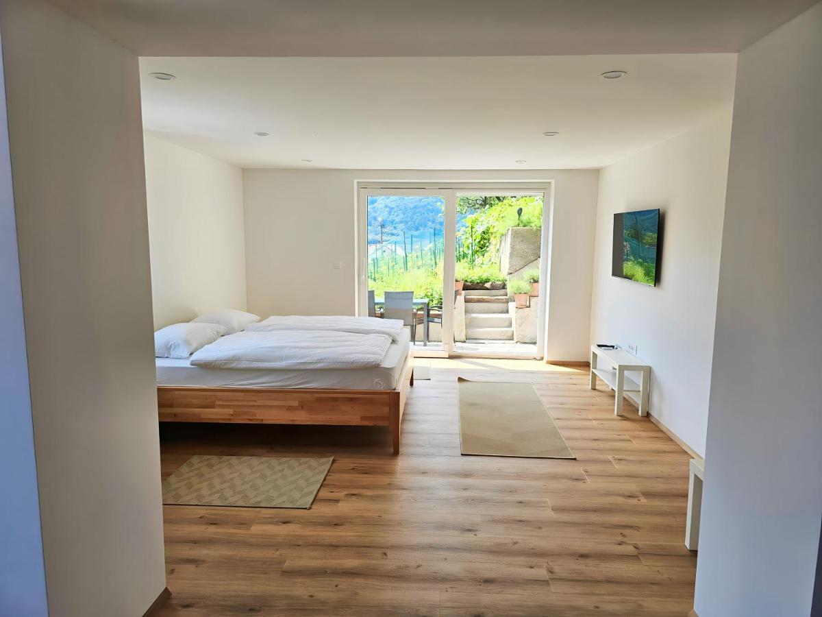 Charming Bella Hideout - Adults Only Apartment เยเซนิตเซ ภายนอก รูปภาพ